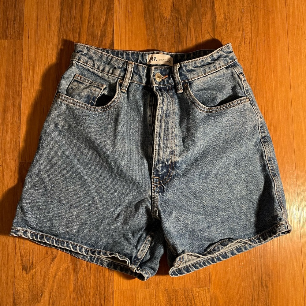 Zara Denim High Waited Shorts Size 2